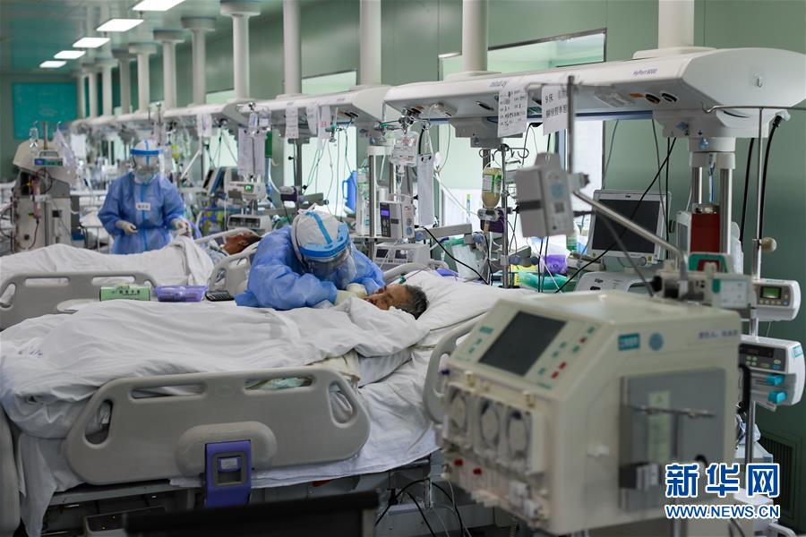 （新華全媒頭條·圖文互動(dòng)）（1）上下同心，守望相助——中國抗疫眾志成城的生動(dòng)實(shí)踐