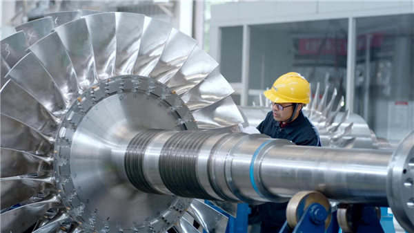 乘勢(shì)而上把握新時(shí)代追趕超越關(guān)鍵期——專訪全國(guó)人大代表、西安市市長(zhǎng)李明遠(yuǎn)_fororder_圖片7