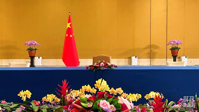 △中美元首會晤現(xiàn)場的中方座席。(總臺央視記者程鋮拍攝)