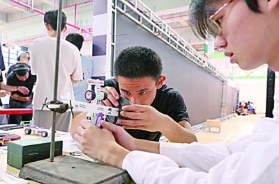 激勵(lì)創(chuàng)新，樹(shù)立“強(qiáng)國(guó)有我”鴻鵠志