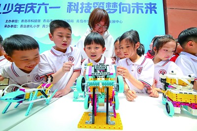 激勵(lì)創(chuàng)新，樹(shù)立“強(qiáng)國(guó)有我”鴻鵠志